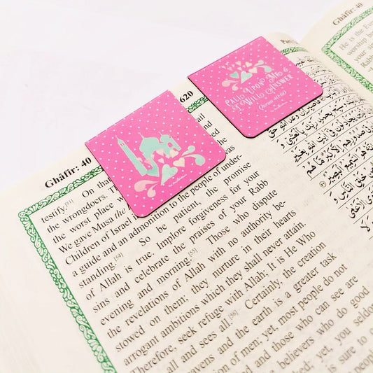 In Love With Prayer (Pink) - Magnetic Bookmark For Your Quran